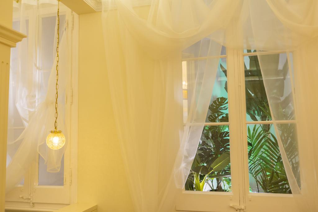 Anakena House Bed & Breakfast Barcellona Esterno foto
