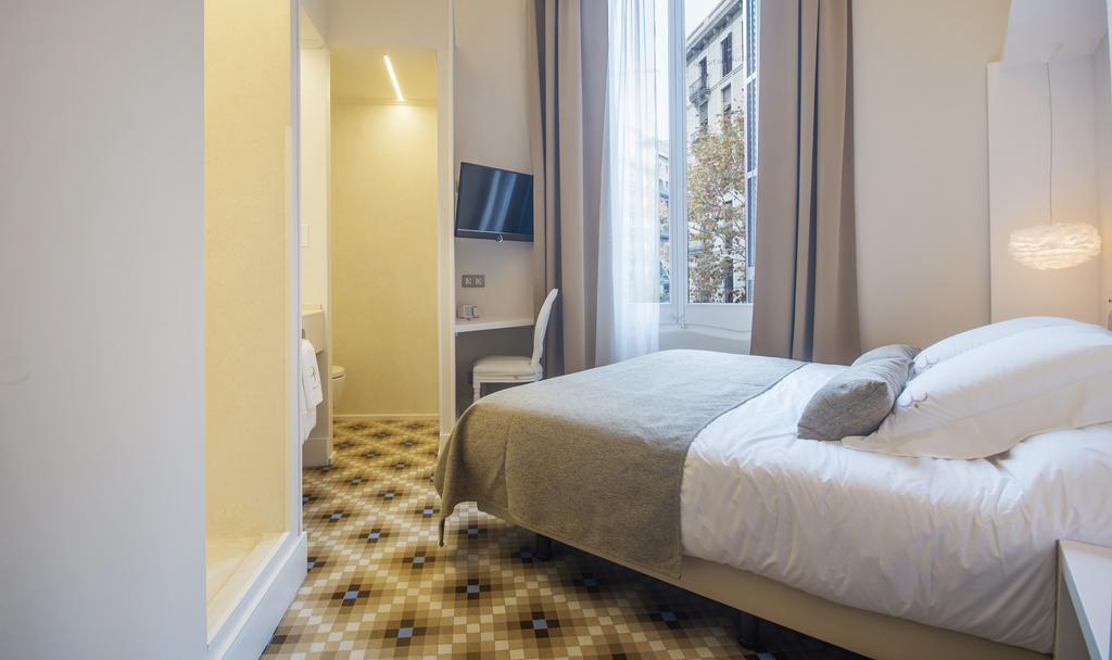 Anakena House Bed & Breakfast Barcellona Esterno foto