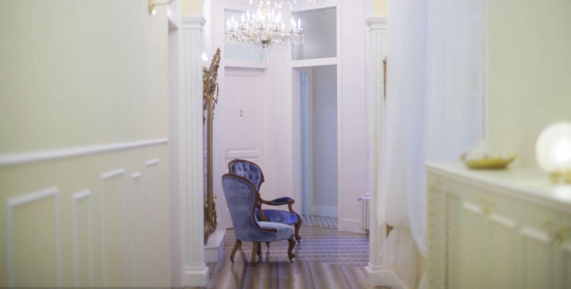 Anakena House Bed & Breakfast Barcellona Esterno foto